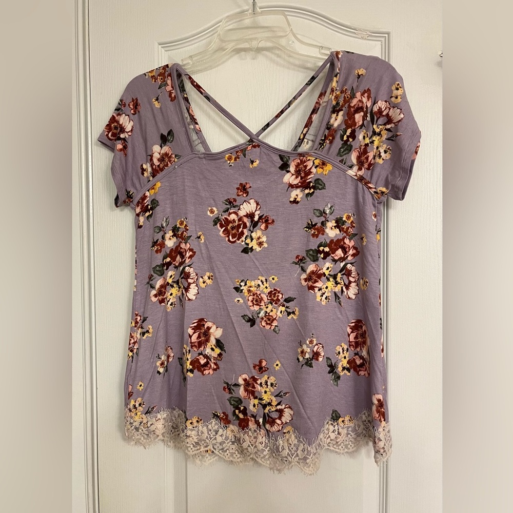 NWT Jolt juniors size small, floral top